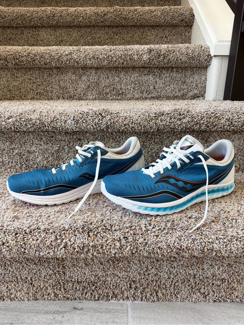 Saucony Men’s Blue Power Run Sneakers